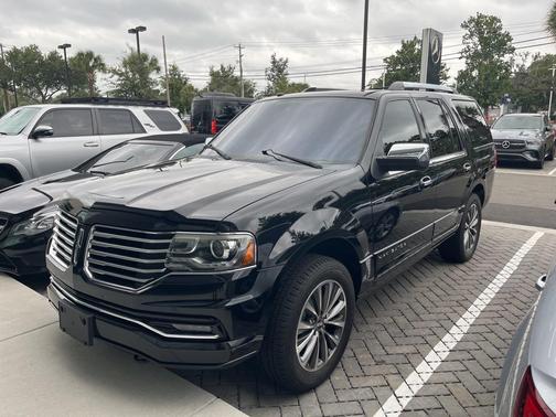 2016 Lincoln Navigator Select