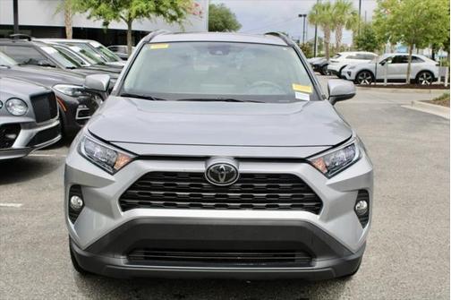 2020 Toyota RAV4 XLE