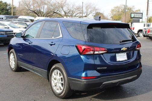 Blue Glow Metallic 2022 Chevrolet Equinox 1LT