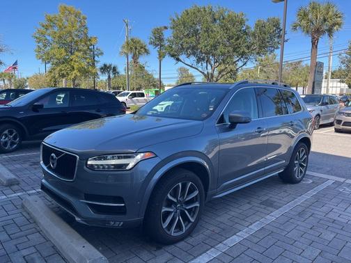 2019 Volvo XC90 T5 Momentum