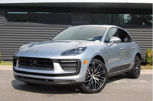 2024 Porsche Macan Base