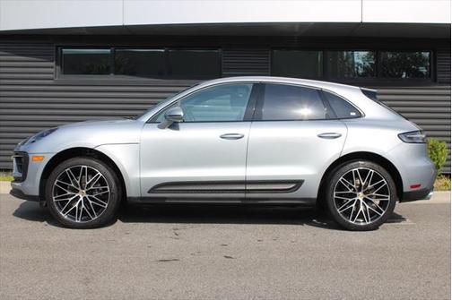 2024 Porsche Macan Base