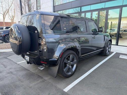 Carpathian Grey Premium Metallic 2025 Land Rover Defender 110 V8