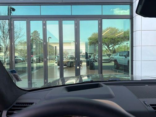 Carpathian Grey Premium Metallic 2025 Land Rover Defender 110 V8