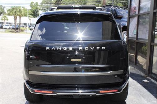 2024 Land Rover Range Rover P530 SE