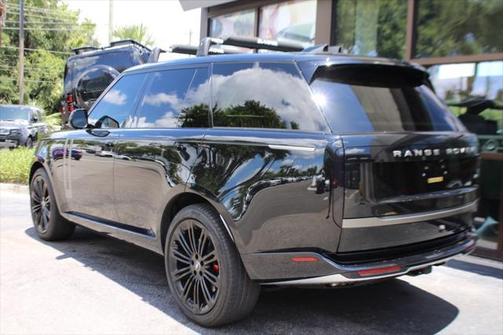 2024 Land Rover Range Rover P530 SE