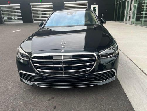 Emerald Green Metallic 2026 Mercedes-Benz S-Class 4MATIC