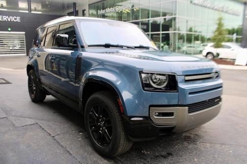 2022 Land Rover Defender 110 X-Dynamic SE