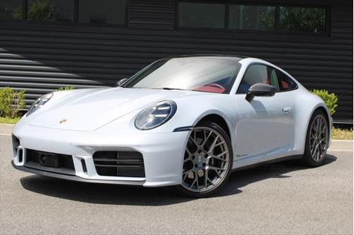 2025 Porsche 911 Carrera