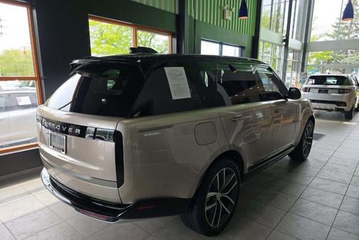 Gold 2025 Land Rover Range Rover P400 SE