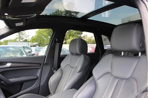 2024 Audi Q5 55 S line Prestige