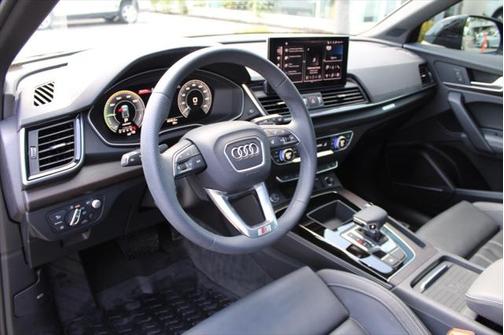 2024 Audi Q5 55 S line Prestige
