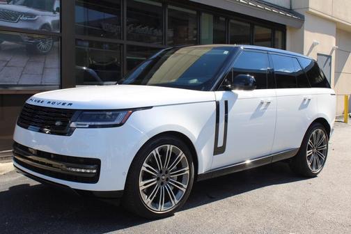 2025 Land Rover Range Rover P530 SE