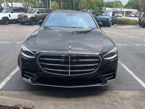 Obsidian Black Metallic 2025 Mercedes-Benz S-Class 4MATIC