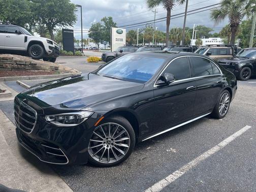 Obsidian Black Metallic 2025 Mercedes-Benz S-Class 4MATIC