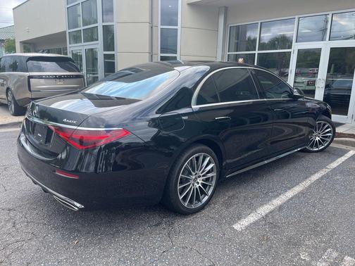 Obsidian Black Metallic 2025 Mercedes-Benz S-Class 4MATIC