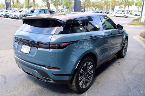 2024 Land Rover Range Rover Evoque Dynamic SE