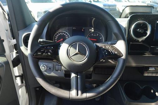 2025 Mercedes-Benz Sprinter 2500 High Roof