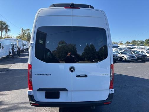 2025 Mercedes-Benz Sprinter 2500 High Roof