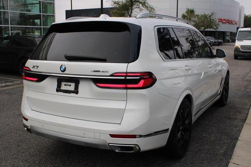 2023 BMW X7 xDrive40i