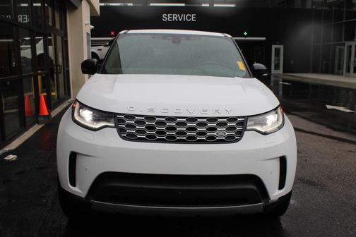 2025 Land Rover Discovery P300 S