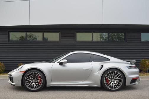 2024 Porsche 911 Turbo