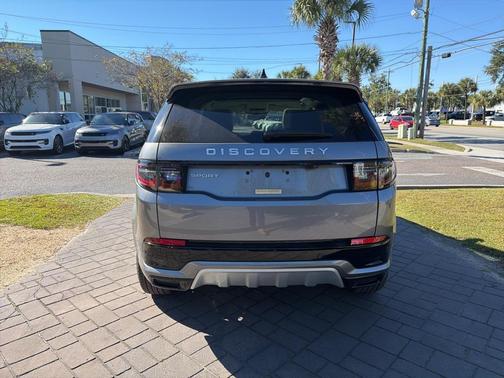 2025 Land Rover Discovery Sport S