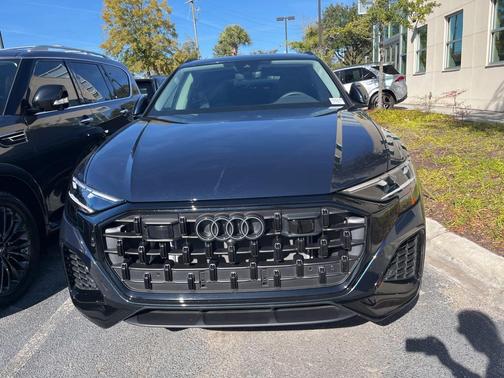 2025 Audi Q8 55 Premium Plus
