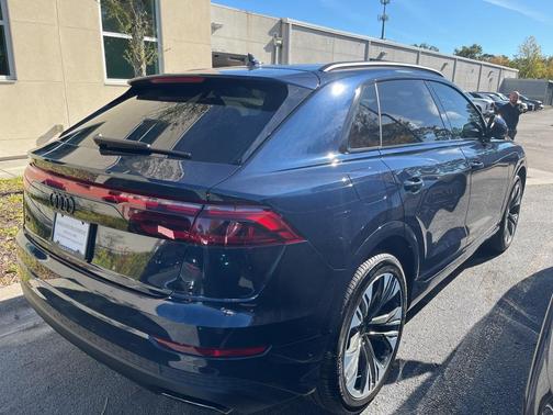 2025 Audi Q8 55 Premium Plus