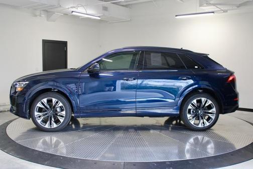 2025 Audi Q8 55 Premium Plus
