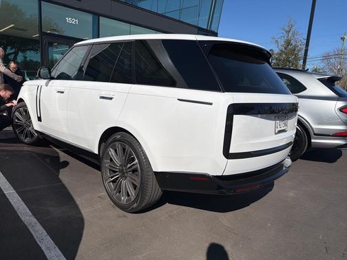 2024 Land Rover Range Rover P400 SE