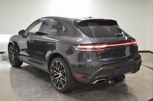 2025 Porsche Macan 