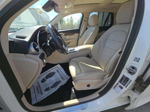 2022 Mercedes-Benz GLC 300 Base