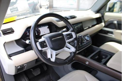 2020 Land Rover Defender 110 SE
