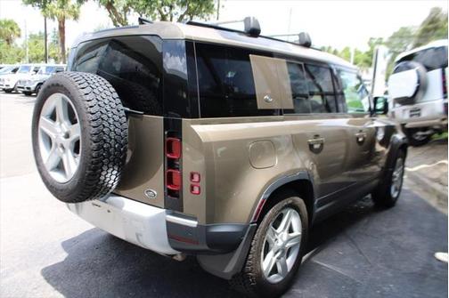 2020 Land Rover Defender 110 SE