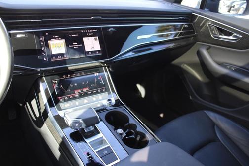 2021 Audi Q7 45 Premium Plus