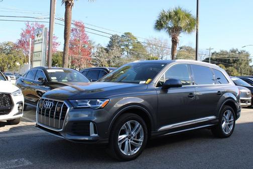 2021 Audi Q7 45 Premium Plus