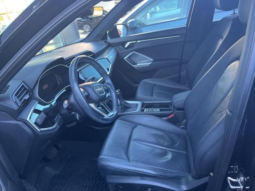 2020 Audi Q3 45 Premium
