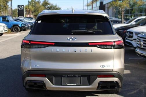 2024 INFINITI QX60 Luxe