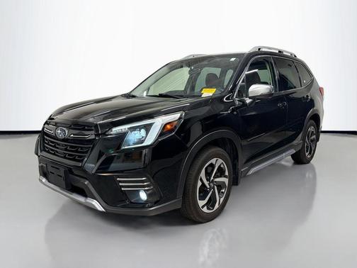 Crystal Black Silica 2022 Subaru Forester Touring