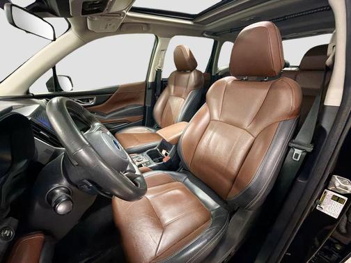 Crystal Black Silica 2022 Subaru Forester Touring