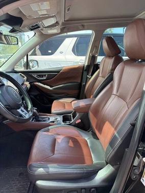 Crystal Black Silica 2022 Subaru Forester Touring