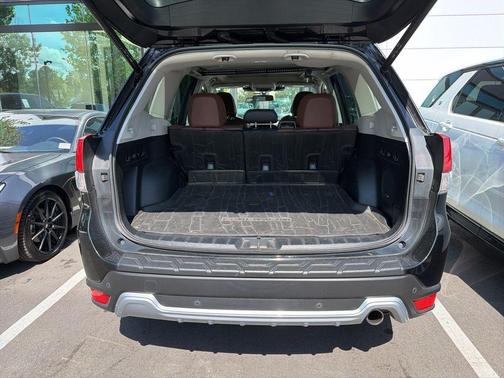 Crystal Black Silica 2022 Subaru Forester Touring