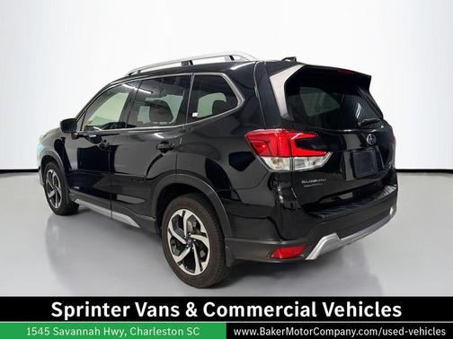 Crystal Black Silica 2022 Subaru Forester Touring