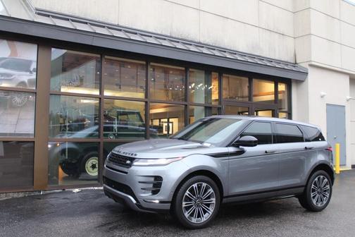 2026 Land Rover Range Rover Evoque Dynamic SE