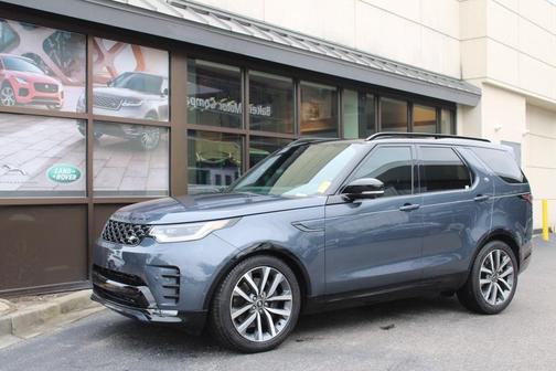 2025 Land Rover Discovery P360 Dynamic SE