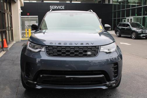 2025 Land Rover Discovery P360 Dynamic SE