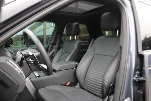 2024 Land Rover Discovery P360 Dynamic SE