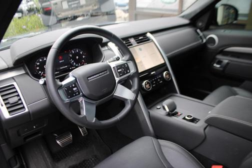 2024 Land Rover Discovery P360 Dynamic SE