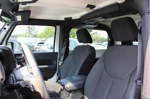 2017 Jeep Wrangler Sport